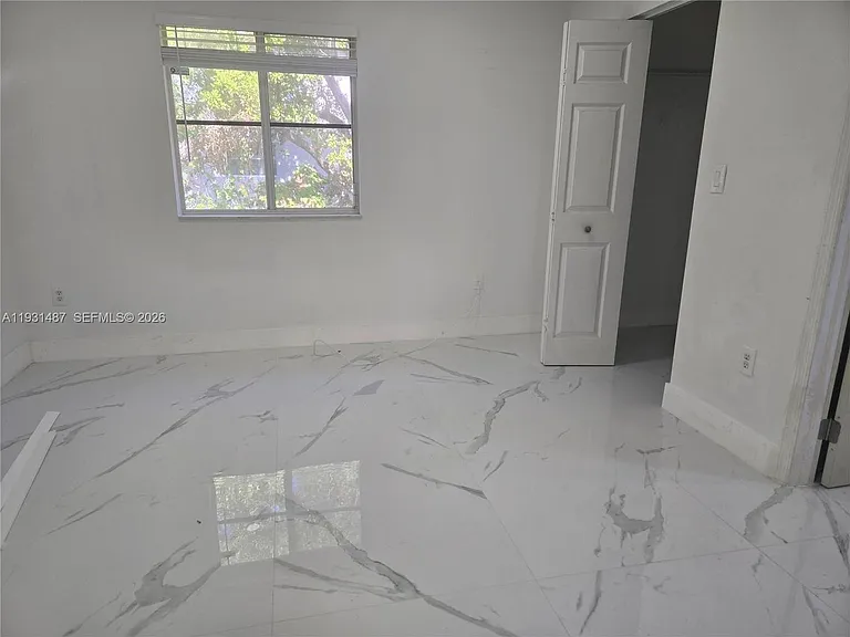 17337 NW 7th Ave #408 — Photo 5
