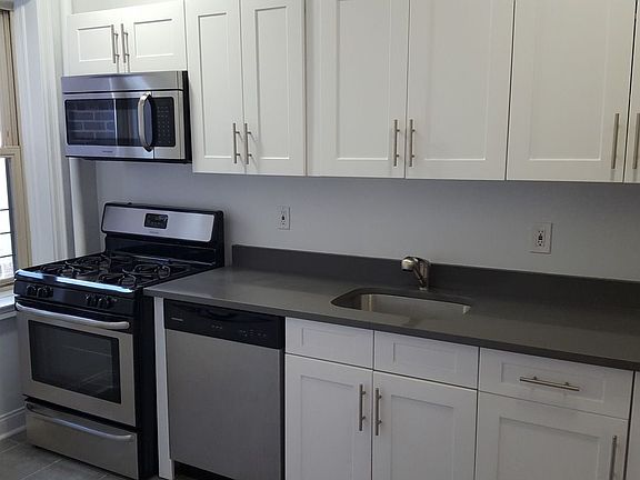 2nd image of 4836 44th St APT 7A