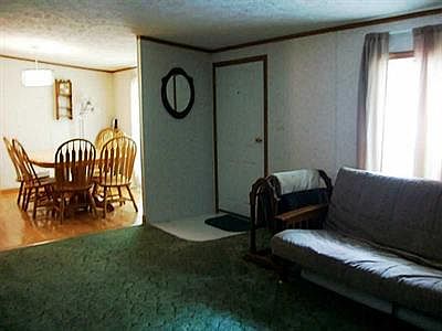5th image of 262 Honeybrook Cir