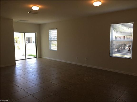 2nd image of 4414 SW 1st Ave