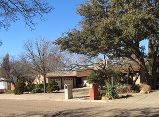 1580 W Crosby St, Slaton, TX 79364
