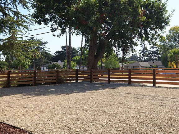 4th image of 596 N Sierra Madre Blvd