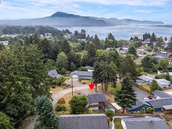 3rd image of 1960 Alder Cove Rd