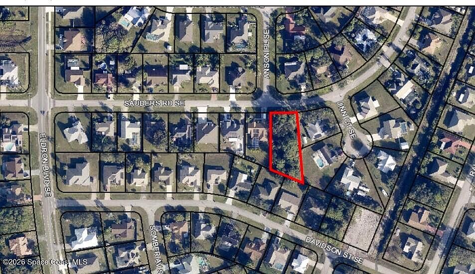 1st image of 466 Sauders Rd SE