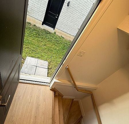 2nd image of 3013 Petty Rd