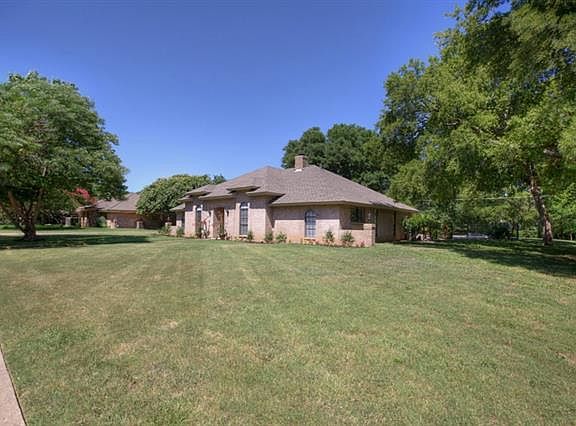 2nd image of 5213 Coventry Pl