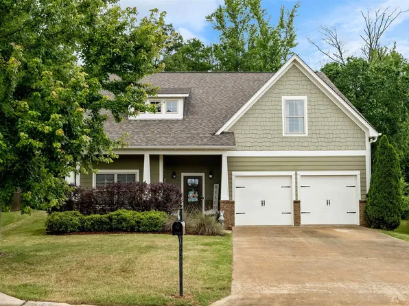 300 Braddock Rd W, Springville, AL 35146