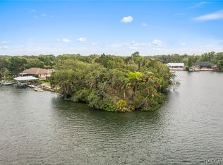 541 SW 1st Ave, Crystal River, FL 34429