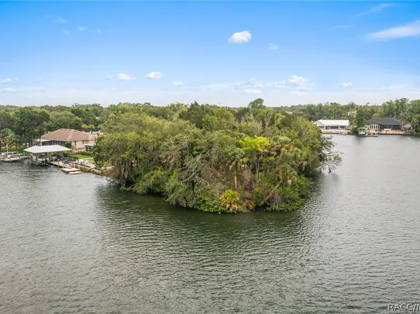 541 SW 1st Ave, Crystal River, FL 34429