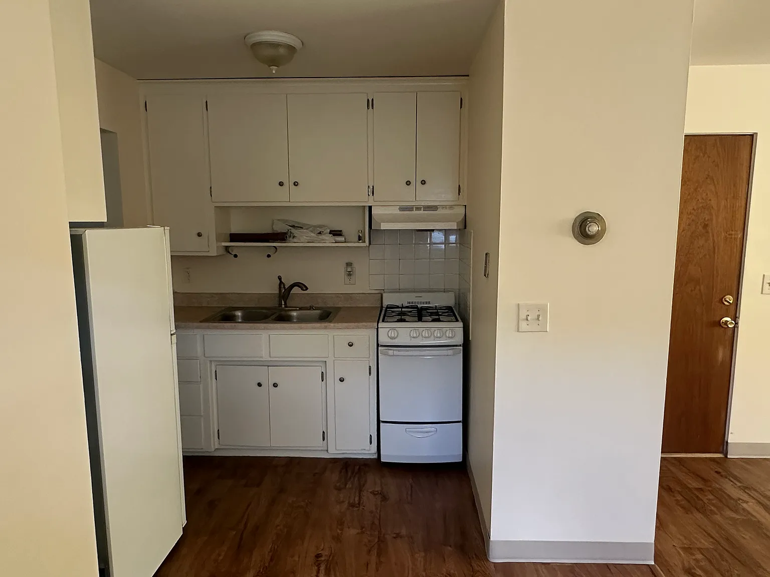 1 bed, $1,095 — Photo 4