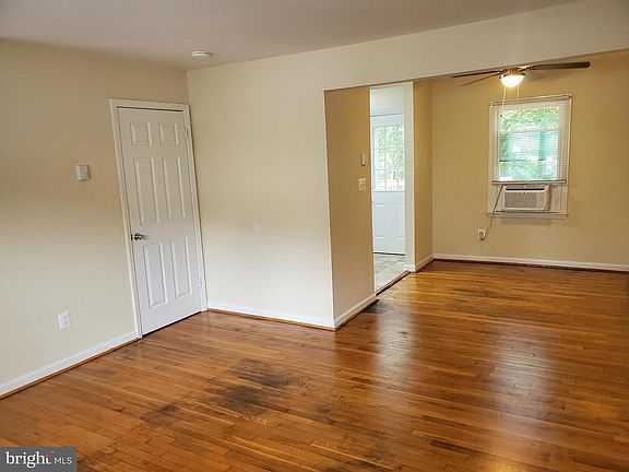 3rd image of 117 S Shenandoah Ave #A