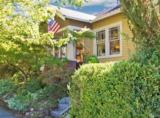 1730 Hillcrest Ave, Enumclaw, WA 98022