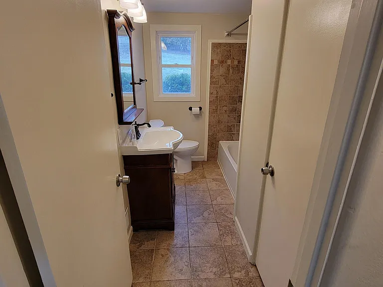 10761 Old Trail Rd — Photo 8
