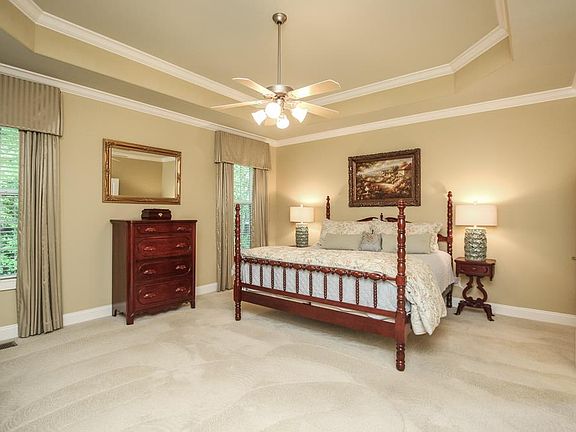 3rd image of 2729 Avington Ct