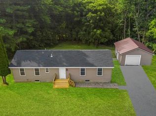 22 Scott St, Hoosick falls, NY 12090