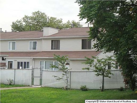 3rd image of 1264 Richmond Ave #A