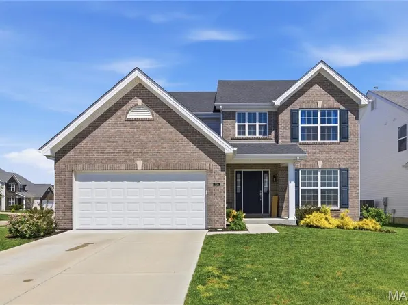 730 Palisades Dr, Saint Charles, MO 63301
