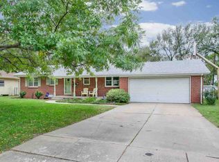 1823 N Arlington St, El Dorado, KS 67042