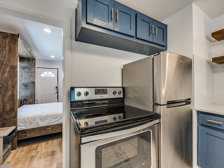 217.5 E Daws St #217.5 — Photo 8