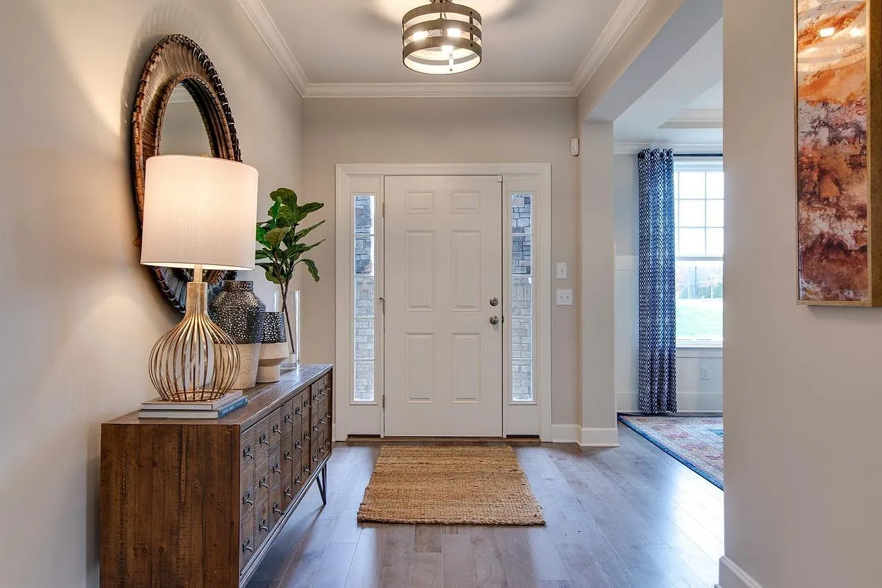 5 bed, 3.5 bath, 3307 sqft, $4,600 — Photo 1