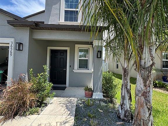 2nd image of 36569 Smithfield Ln