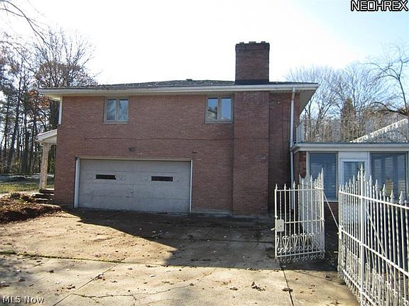 3rd image of 1790 Lakeside Dr