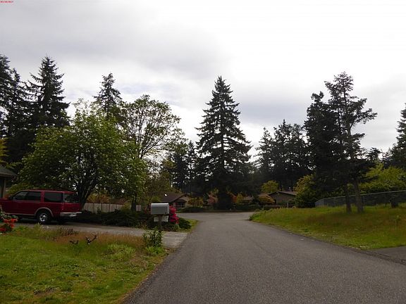 5th image of 14712 17th Avenue Ct S