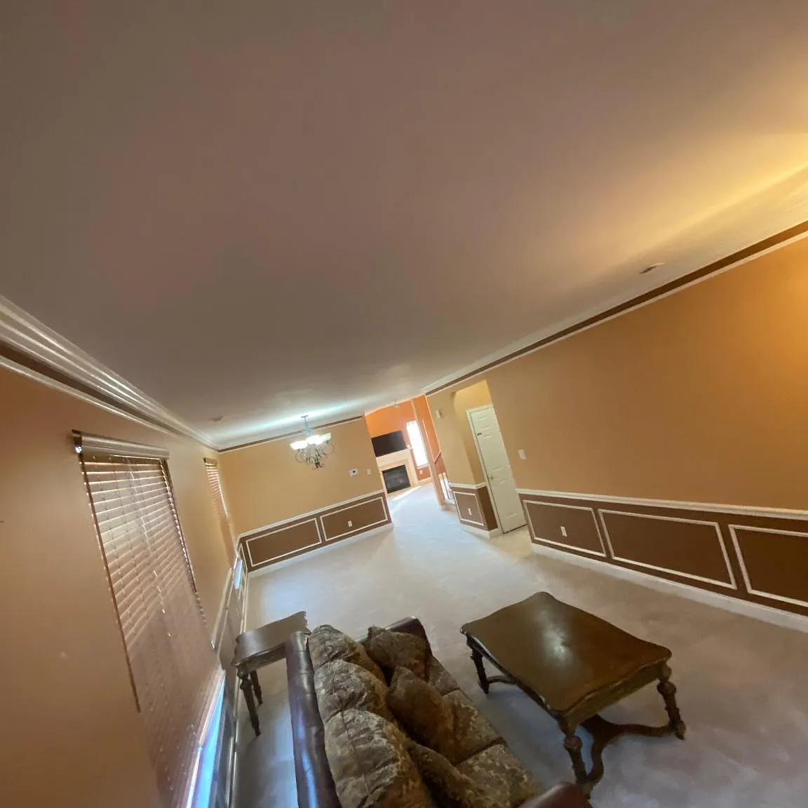 3 bed, 2.5 bath, 2052 sqft, $3,200 — Photo 2
