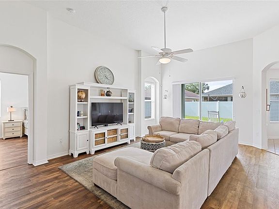 4th image of 10228 Avelar Ridge Dr
