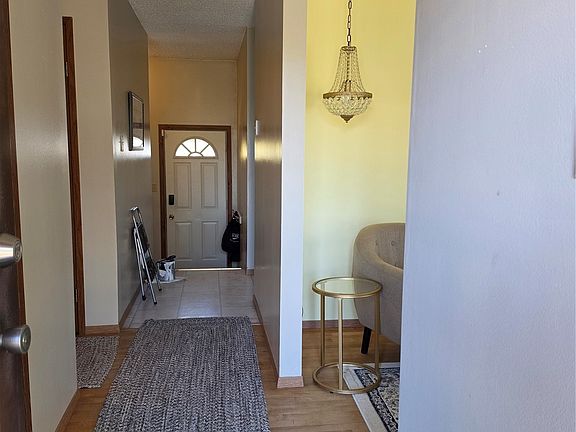 3rd image of 128 Centennial Crescent