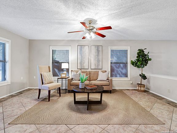 3rd image of 11135 Cedar Park