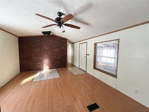 4th image of 5063 S Cooper Hill Rd