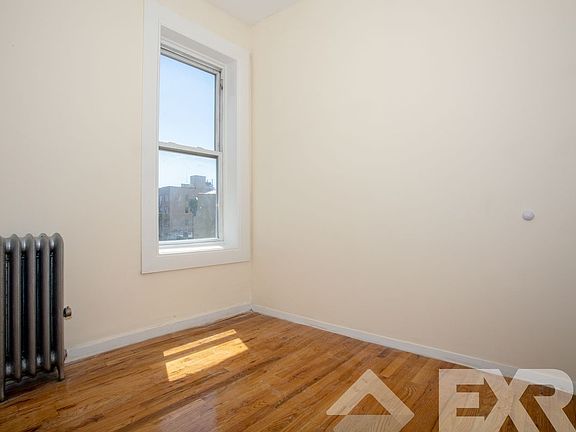 4th image of 709 Dekalb Ave APT 29