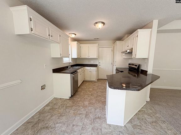 2nd image of 308 Algrave Way