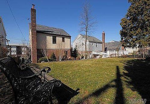 1st image of 1531 Parsons Blvd