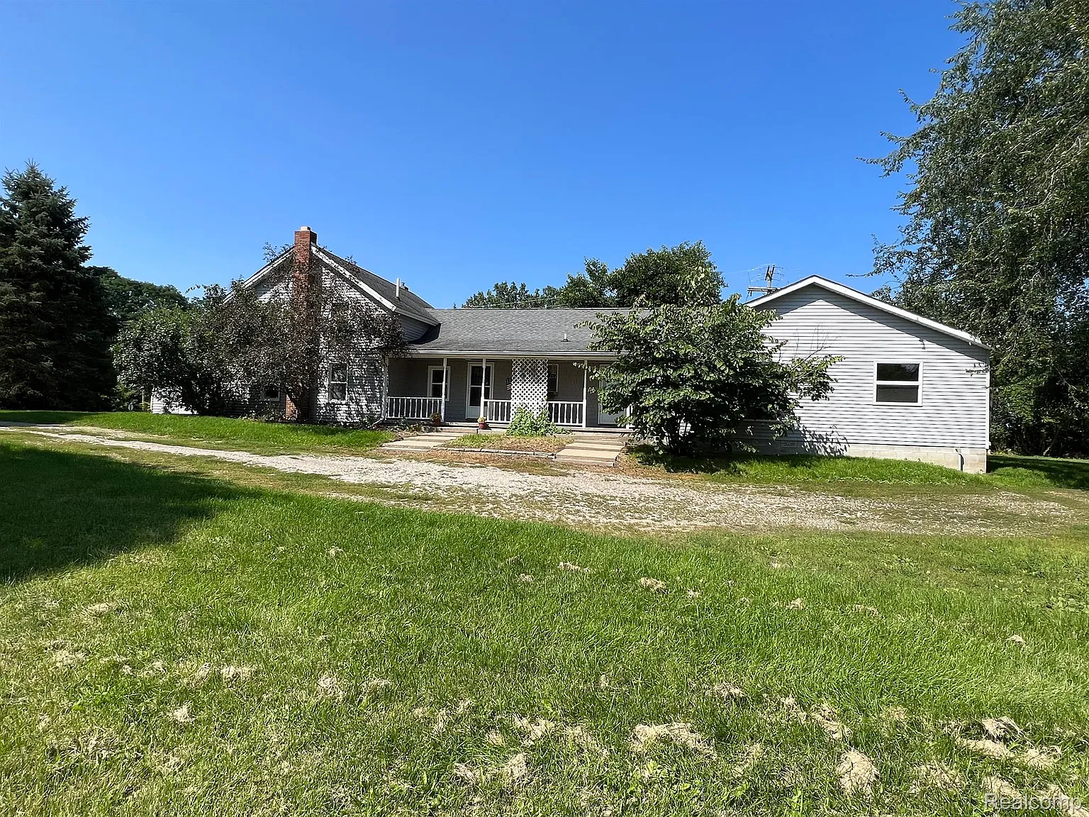 2021 Seymour Lake Rd photo 1