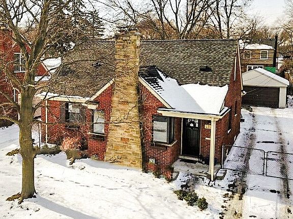 2nd image of 2327 Elmhurst Ave