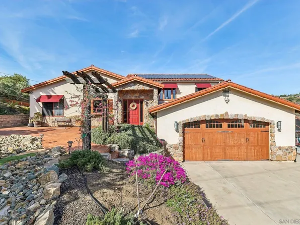 1766 Montgomery Dr, Vista, CA 92084