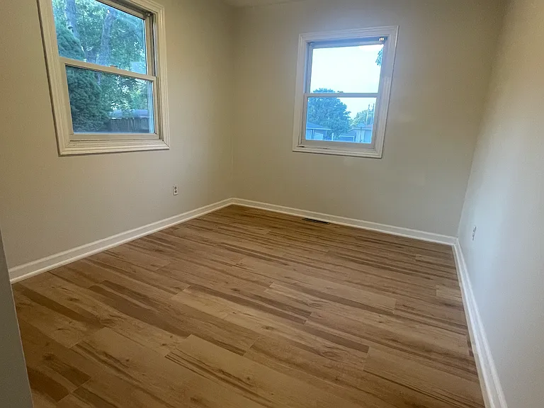 7820 Hanley St — Photo 7