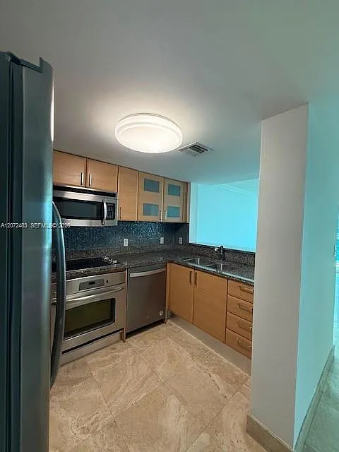 2101 Brickell Ave #1109