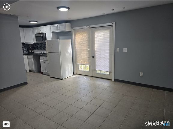 3rd image of 54 Highlawn Street