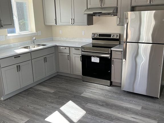 2nd image of 569 S 31st St #A