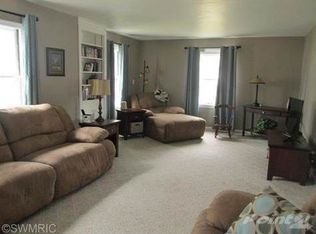 1412 Cedar St, Niles, MI 49120