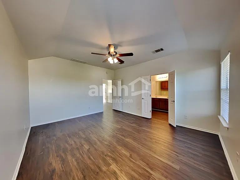 256 Poplarwood Dr — Photo 10