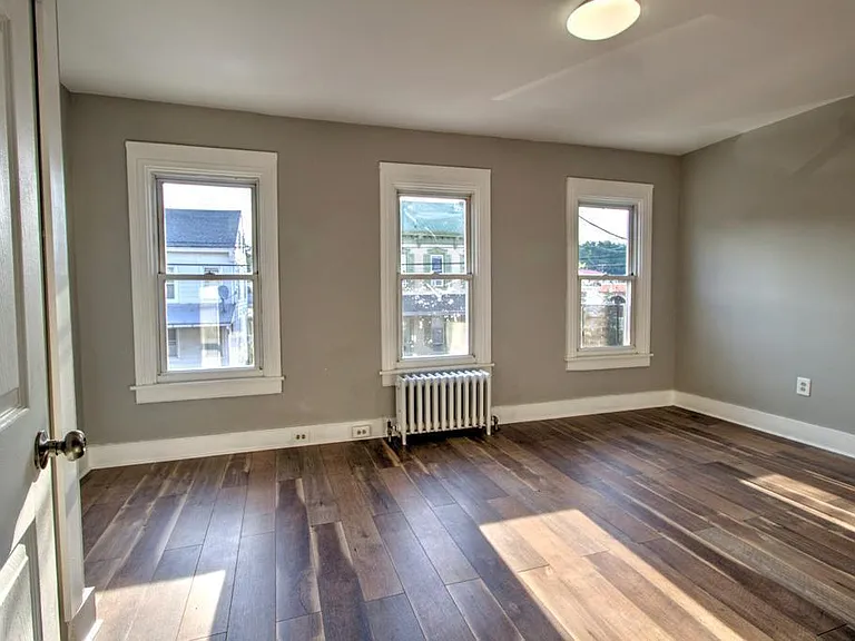 5012 Kutztown Rd — Photo 15