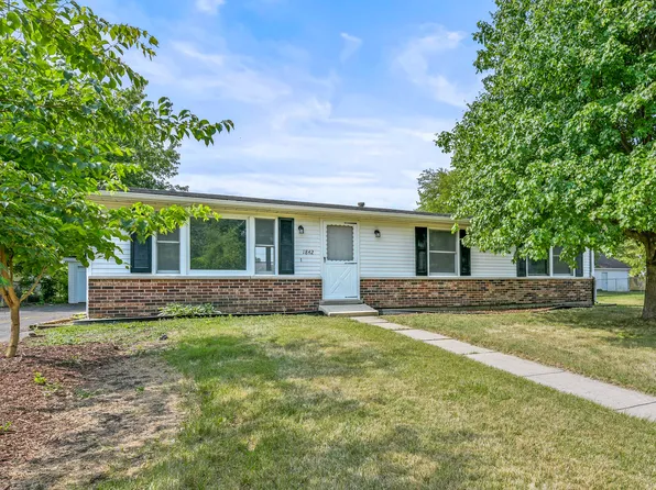 1842 Maude Ave, Joliet, IL 60433