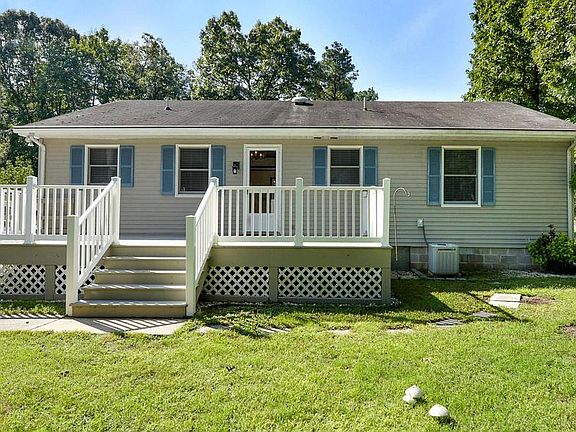 2nd image of 33687 Feather Ln