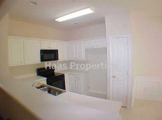 932 Santa Anita Dr, Woodstock, GA