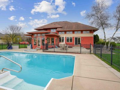 W150N5334 Badger DRIVE, Menomonee Falls, WI, 53051