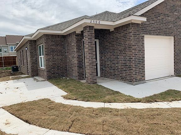 3rd image of 2506 Las Brisas St